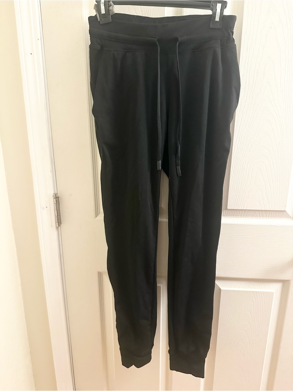 Lululemon Women’s Black Drawstring Jogger Pants - 8